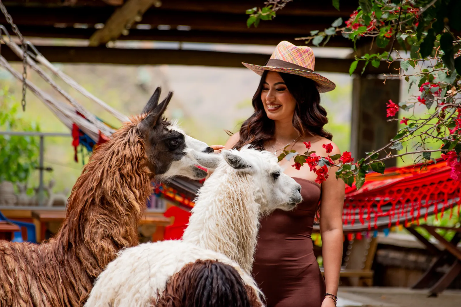 Visitante con las llamas de Mawá